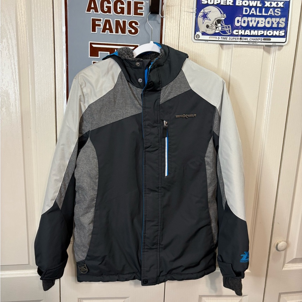 ZeroXposur Kids' Black and Gray Snowboard Jacket